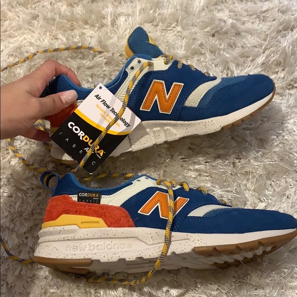 new balance urban outfitters